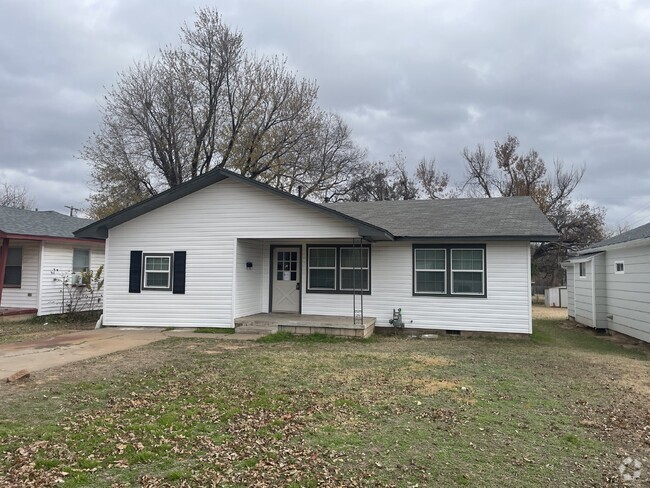 Building Photo - 3b, 1b Home in Yukon