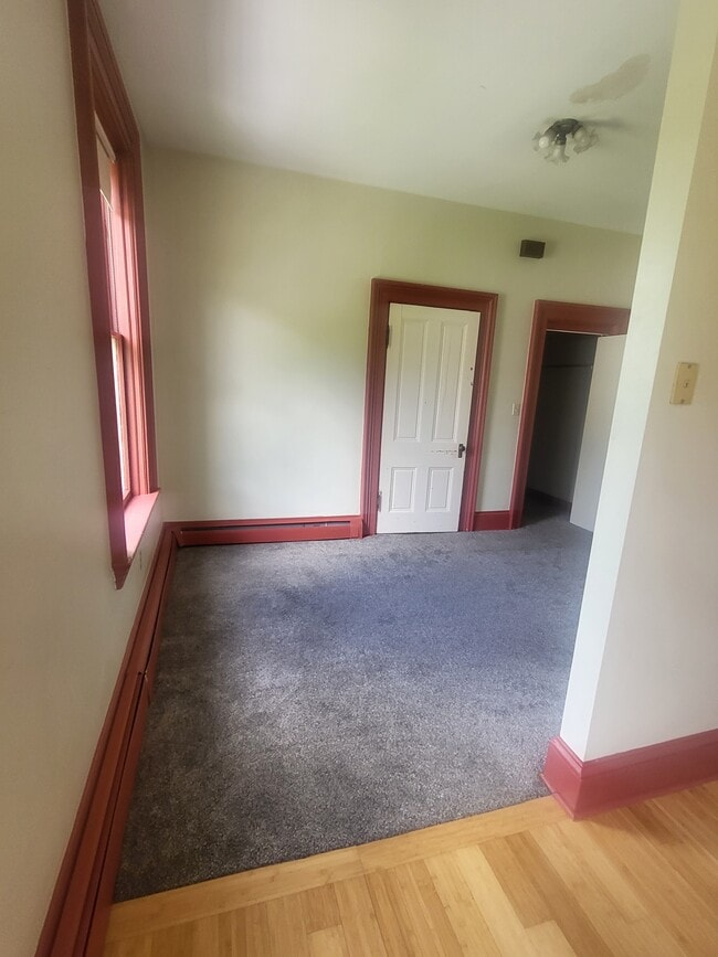 Photo - 918 W 4th St Unit 2W
