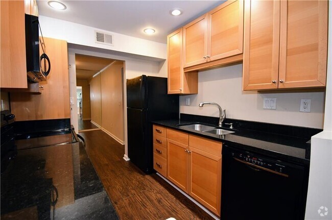 Building Photo - 1406 Huntingdon Chase Rental