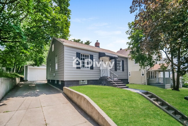 Photo - 2167 12th St SW, Akron, OH 44314