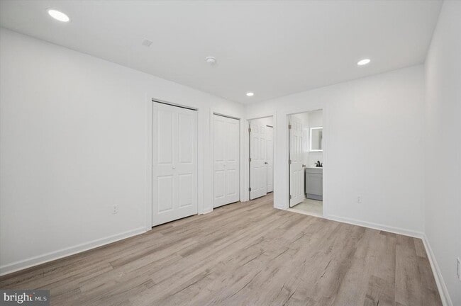 Photo - 4926 W Thompson St Unit 3