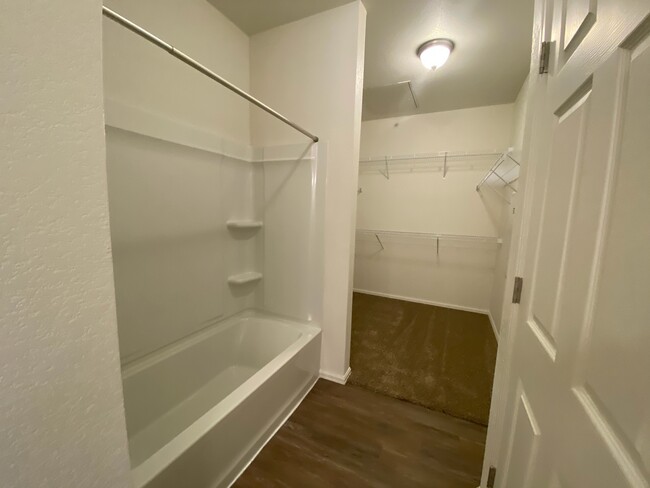 Fossil Ridge Apartments