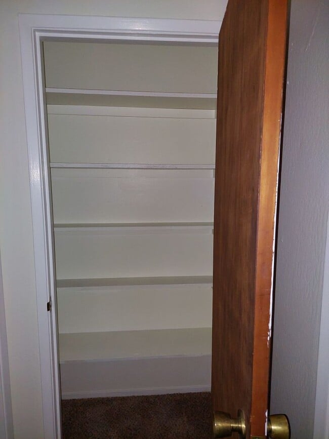 Building Photo - AN746-AutraTrust Unit 2