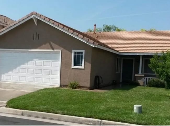 Building Photo - Beautiful upgraded 3 bedroom in Mission Grove!