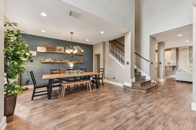 3219 Ash Glen Ln