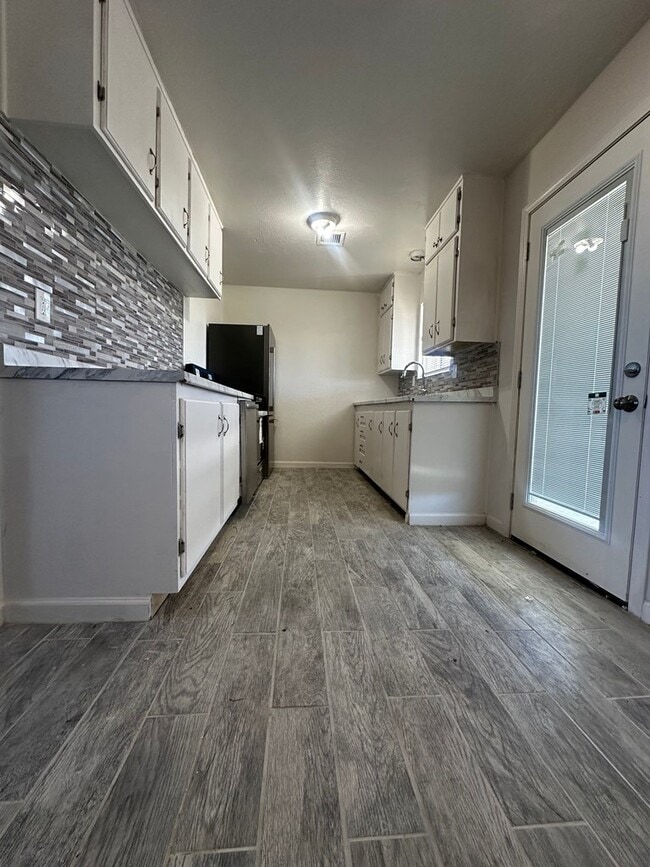 Photo - 2206 Lyndale Dr