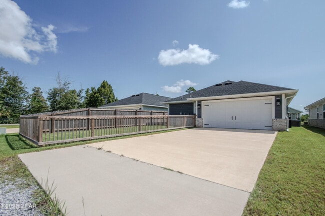 Photo - 1004 Seafoam St