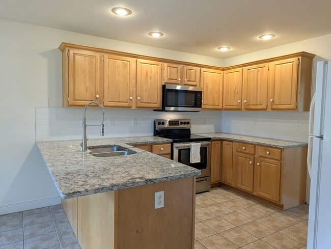 Photo - 702 Tunbridge Dr