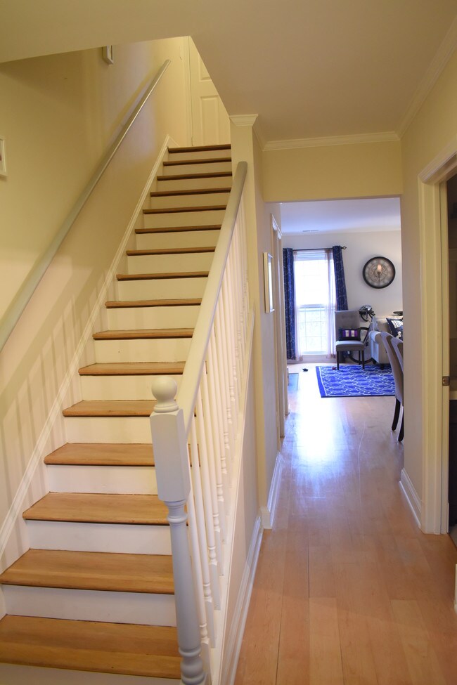 2 levels - 1612 Belmont St NW