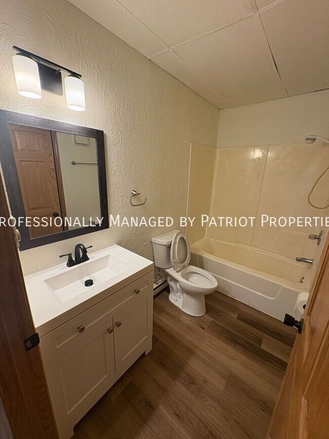 Photo - 107 Walnut St Unit 1