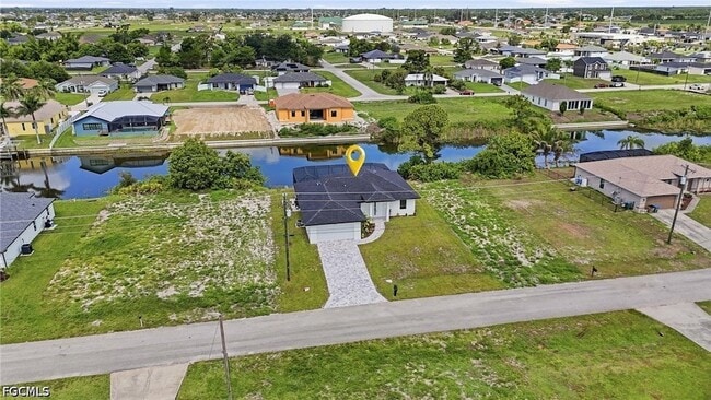 2210 NW 9th Ave