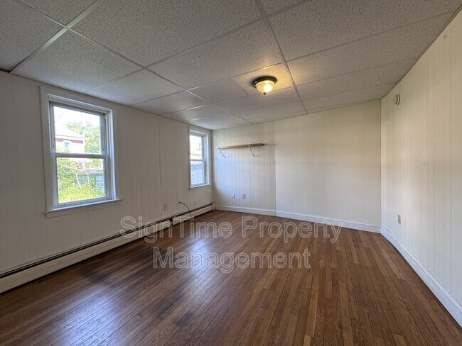 819-821 Washington Ave