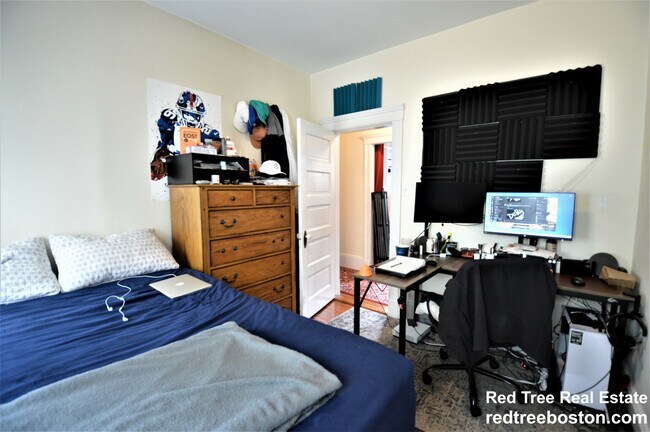 Photo - 67 Washburn Ave