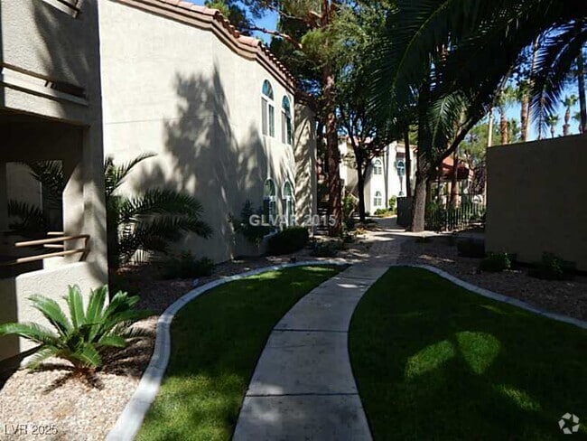 Building Photo - 3145 E Flamingo Rd Unit 2107 Rental