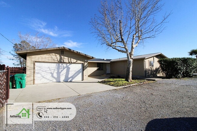 Photo - 19250 Hill St