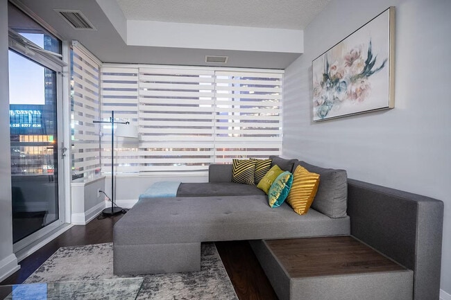 Building Photo - 5 Sheppard Ave Unit ID1345971P