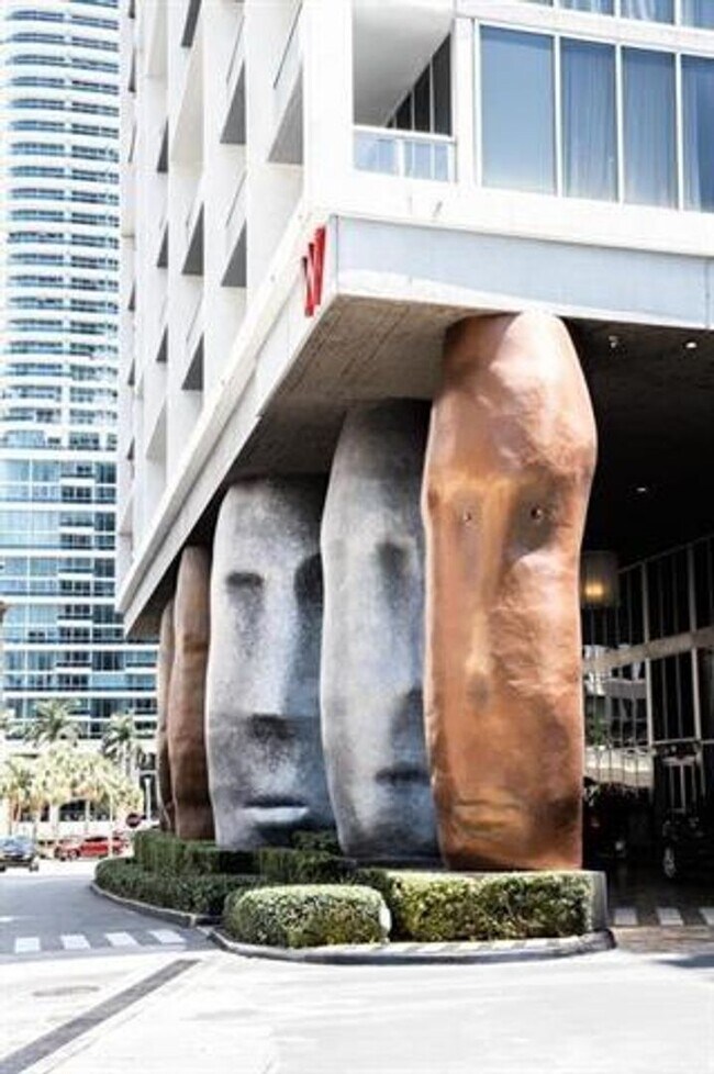 Photo - 495 Brickell Ave