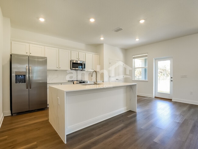 Photo - 1534 Blue Nile Pt