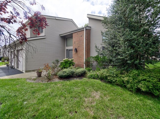 Photo - 26 White Swan Way