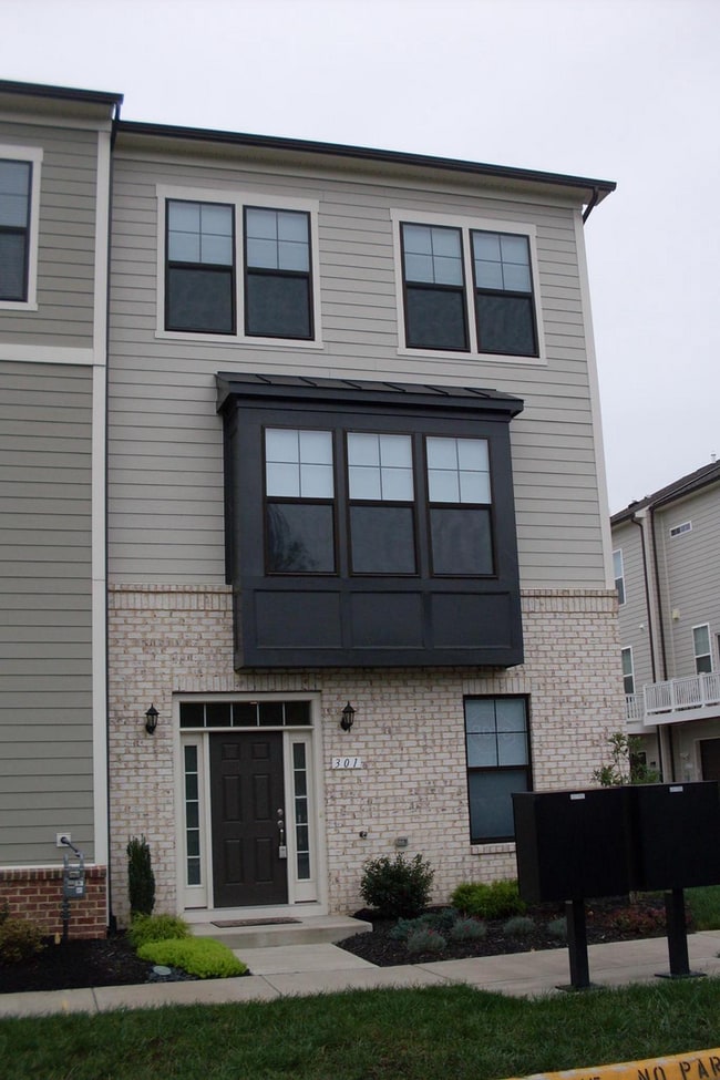 Photo - Downtown expansive luxury 3 level Townhome