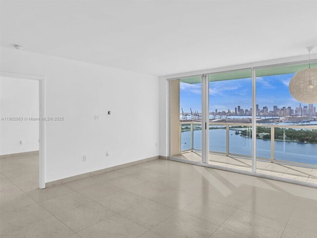 Photo - 650 West Ave Unidad 3003