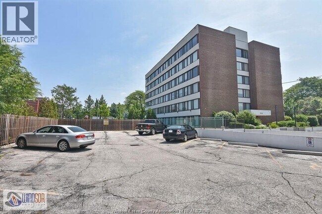 Photo - 2144 Pelissier St Unit 601