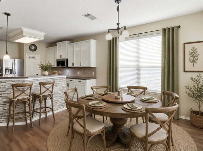 Photo - 4 Bedrooms, Soaring Ceilings, Office, Game Room & Community Pool