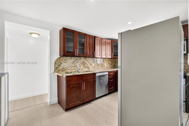 Photo - 5800 Taylor St Unit 2