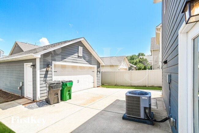 Photo - 8736 Aspinwall Dr