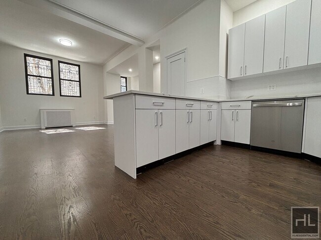 Building Photo - WEST 68 STREET