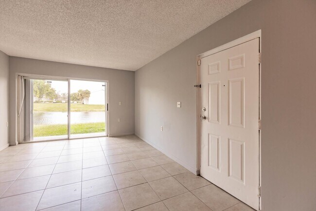 Photo - 1140 Lake Victoria Dr Unit J