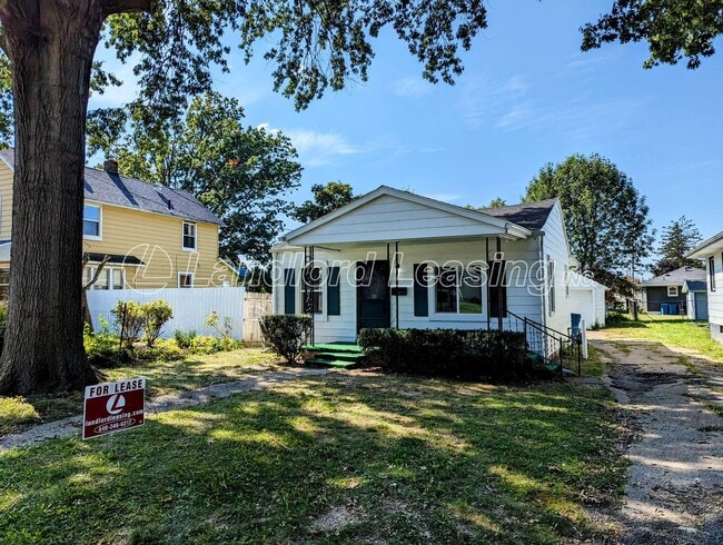 Building Photo - Move-In Ready 3-Bedroom Ranch with Modern Updates