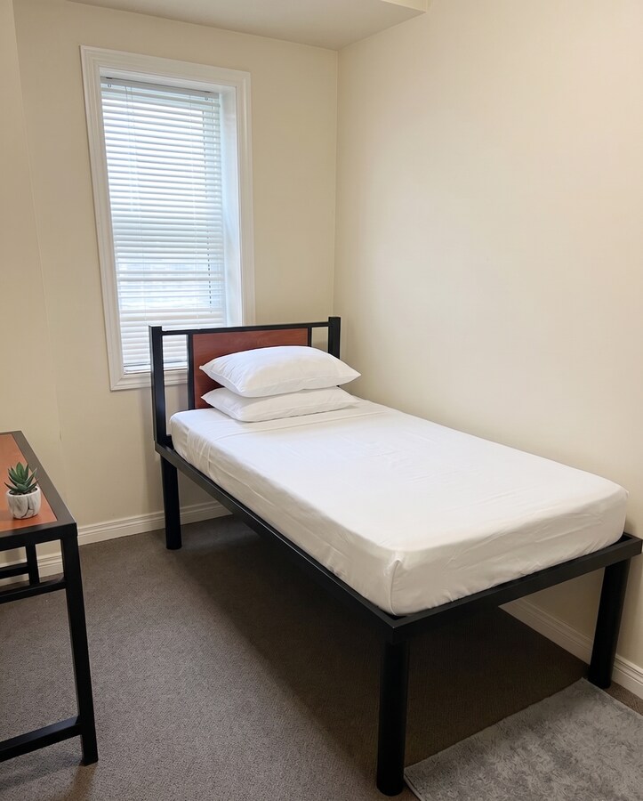 Photo - 253-253 Lester St Unit 1