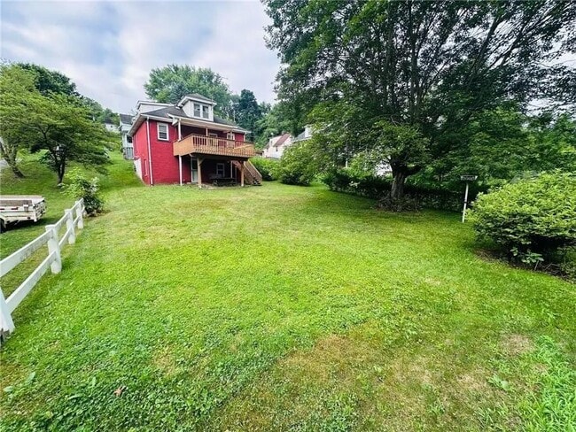 Photo - 136 Whitestown Rd