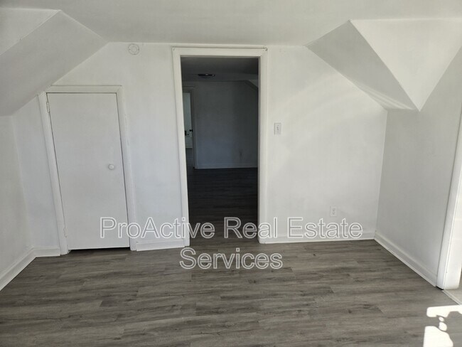 Photo - 3625 S Warwick Cir