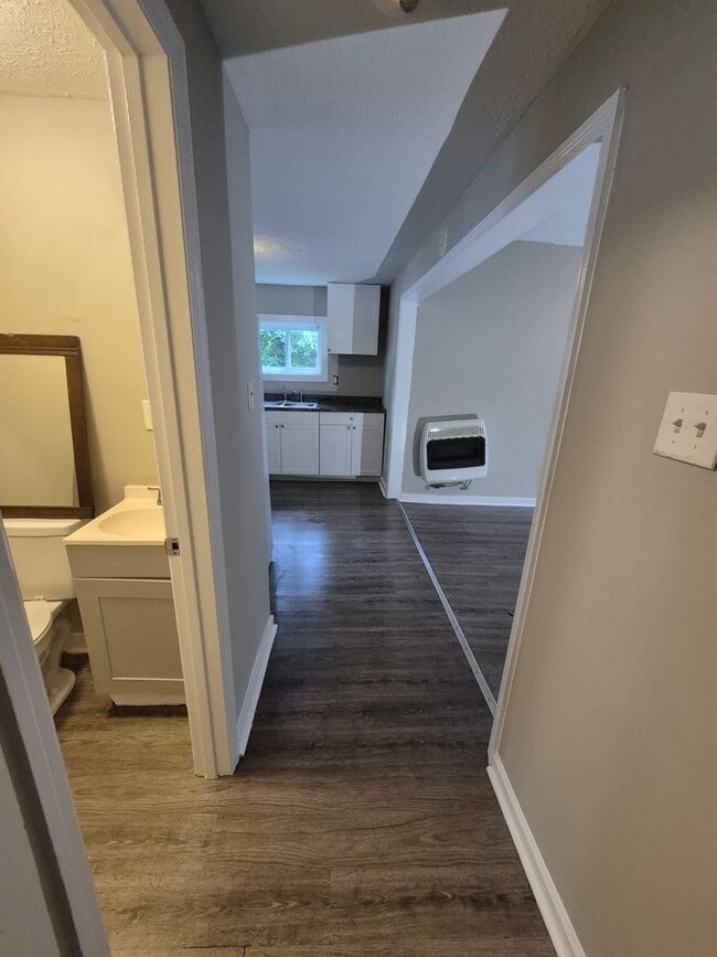 Photo - 542 Woodford Ave Unit 542 Woodford Avenue 1