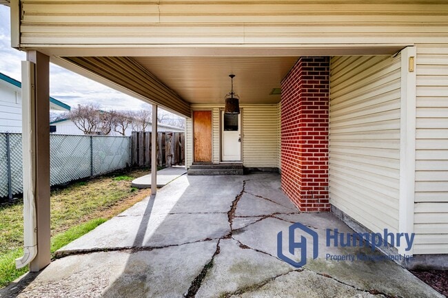 Photo - Nice home located off of Cleveland Blvd. near downtown Caldwell