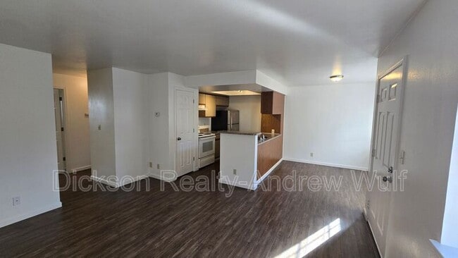 Photo - 247 Cheney St