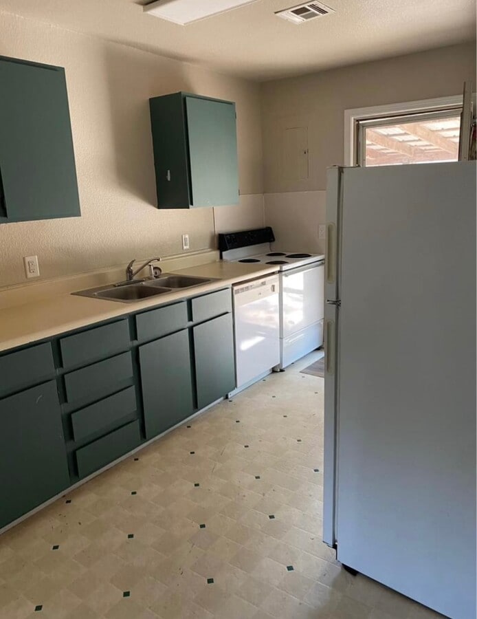 Photo - 308 N 3rd St