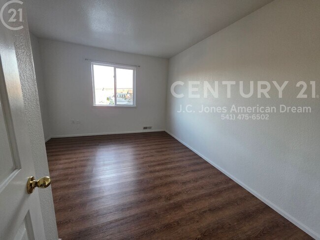 Photo - AR2411 Unidad B