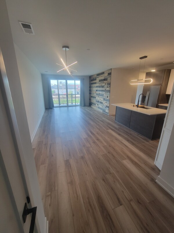 Photo - 302 W Liberty Dr Unidad 201