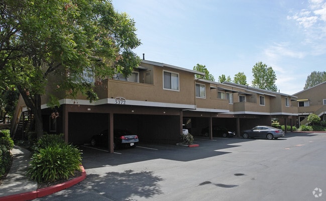 Building Photo - Crossroads