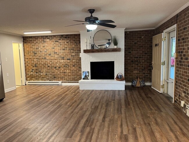 Building Photo - Welcome home! Available late July Ransom Street One Bedroom