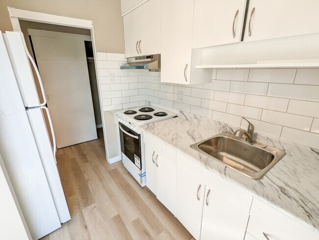 Photo - Rossdale Apartments 1