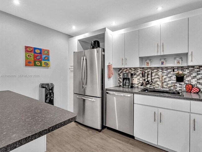 Photo - 3375 N Country Club Dr Unit 208