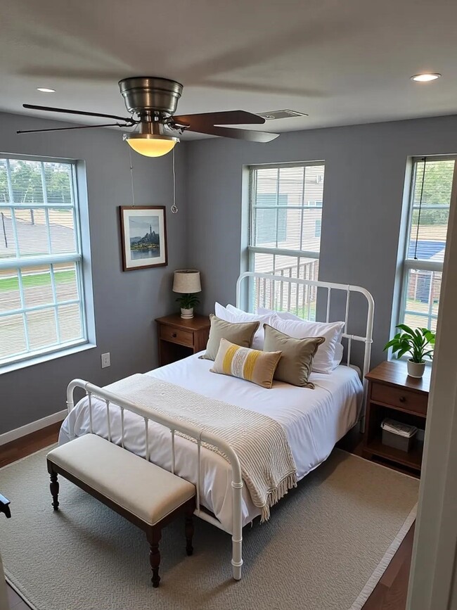 Photo - 1120 Stowe St