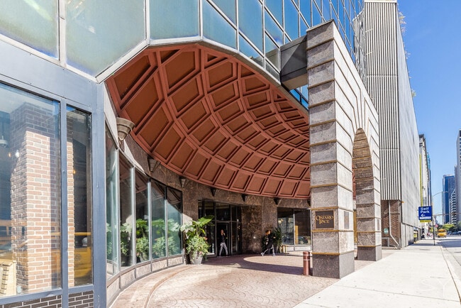 Photo - 10 E Ontario St Unit 3701