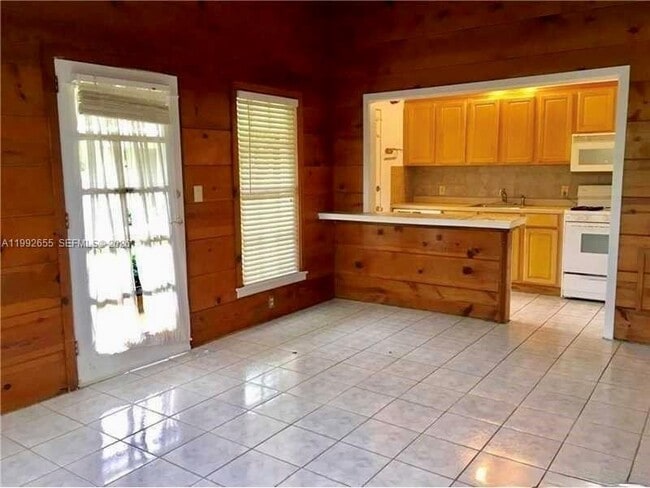 Photo - 809 NE 17th Ave Unidad 1