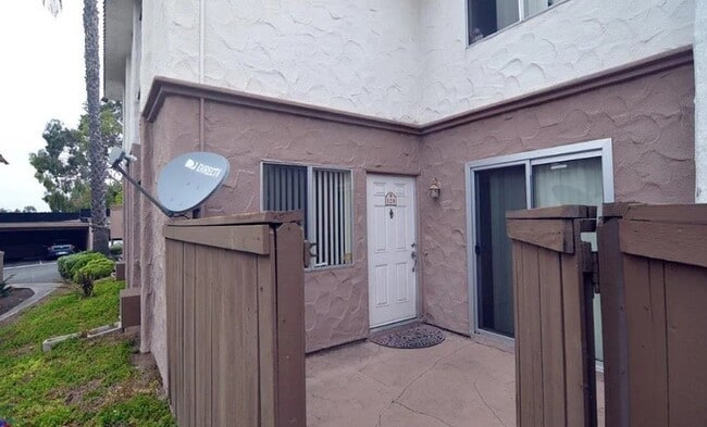 Building Photo - 10235 Madrid Way Unit 129