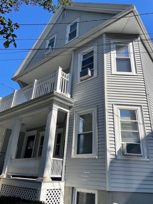 Building Photo - 105 Bromfield Rd Unit 2 Rental